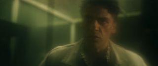 Inną popularną w sieci teorią jest ta, według której Marc Spector miał wymyślić osobowość Stevena Granta po to, aby uwolnić się od Chonsu – to właśnie Grant, na którego bóstwo nie zwracało dotąd większej uwagi, studiował egipską mitologię. 