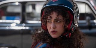 Wciąż nie jest jasne, czy Layla El-Faouly (w jej rolę wciela się May Calamawy) to ekranowa odpowiedniczka znanej z komiksów żony Marca Spectora, Marlene Alraune. 2. odcinek podpowiada, że dokładnie tak jest: Layla w serialowej opowieści również jest żoną Spectora, a przy tym zna prawdę o tożsamości Moon Knighta – przypomnijmy, że w komiksach to właśnie Marlene przywiodła małżonka do boga Chonsu. 