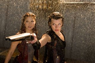 7. Resident Evil (seria filmów z Mią Jovovich)