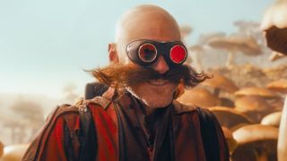 Doktor Robotnik przeszedł sporą przemianę od pierwszej części. Jego wygląd, na czele z charakterystyczną łysiną i wąsem, jest dużo wierniejszy wizerunkowi znanemu z gier.