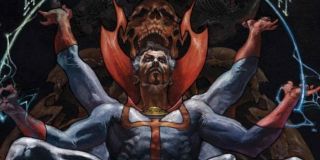 2. Czarny Kapłan Doktor Strange – członek zakonu Czarnych Kapłanów, potężnych bytów, które dążyły do unicestwienia złowrogich wersji Ziemi, aby dzięki temu ustabilizować i ocalić całe multiwersum. Katalog mocy: Doktor Strange został przywódcą Czarnych Kapłanów i jednocześnie – głównie dzięki pełnej możliwości operowania mową – został najpotężniejszym z nich. Jako Czarny Kapłan Strange mógł dowolnie manipulować całą rzeczywistością (i to w skali wykraczającej poza jedno uniwersum) wyłącznie za pomocą słów.