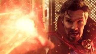 11. Doktor Strange (podstawowa wersja) – choć w chwili obecnej heros nie jest już Najwyższym Magiem Ziemi, w rzeczywistości systematycznie zwiększa on katalog własnych mocy; najpotężniejszy z mistrzów sztuk mistycznych, który dzięki zdolnościom magicznym potrafi manipulować energią i materią na niewyobrażalną skalę; władca wymiaru lustrzanego, w którym więzi swoich przeciwników; Doktor Strange tworzy rozmaite iluzje i projekcje astralne, potrafi się teleportować i replikować samego siebie; z racji utraty Kamienia Czasu nie może już manipulować linią czasową, jednak z drugiej strony dzięki wiedzy o multiwersum zyskał on moc translokacji, pozwalającej na przejmowanie kontroli nad inną wersją siebie samego z alternatywnego uniwersum; czas pokaże, w jaki sposób jego moce zwiększy fakt czytania Darkholdu.