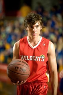 Zac Efron w filmie High School Musical 3: Ostatnia klasa (2008)