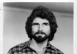 James Brolin w filmie Horror Amityville (1979)