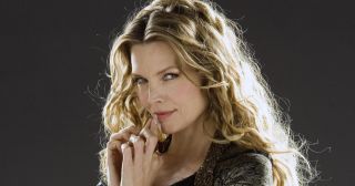 5. Michelle Pfeiffer - 381,8 mln USD
