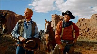 Poszukiwacze (1956) – dziś ten film uznawany jest za arcydzieło, jednak jeden z wątków w dalszym ciągu budzi olbrzymie kontrowersje. Bohater portretowany przez Johna Wayne’a mówi bowiem o zabiciu własnej siostrzenicy, jeśli ta będzie uprawiać seks z członkiem plemienia Komanczów bądź też zostanie przez niego zgwałcona.