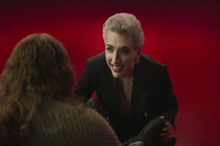 Inspiracją dla fryzury Pożądania był z kolei słynny „zaczes” legendarnego Jamesa Deana.