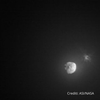 DART zderza się z Dimorphosem - zdjęcia z satelity LICIACube