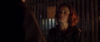 Kogo w serialu gra Emilia Clarke? Najczęściej w tym kontekście wspomina się o komiksowej szefowej S.W.O.R.D., Abigail Brand, postaci pochodzącej z planety Axus, która po swoim ojcu-kosmicie i pochodzącej z Ziemi matce odziedziczyła gen X. Pojawiła się jednak teoria, że Clarke może portretować księżniczkę Skrulli, która stara się pokrzyżować plany własnej matce, będącej według przypuszczeń królową imperium kosmicznej rasy.