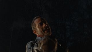 9. The Walking Dead (sezon 6, odcinek 16) – Negan zabija kamerzystę. 