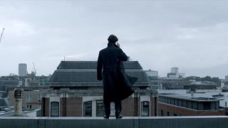 4. Sherlock (sezon 2, odcinek 3) – skok Sherlocka z dachu budynku.  
