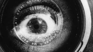 9. Człowiek z kamerą filmową (1929)