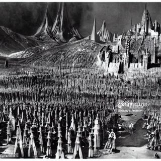 Władca Pierścieni jako film z lat 30. - AI i "dotyk Lubitscha"