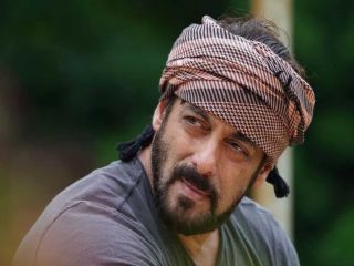 34. Salman Khan - gwiazdor Bollywood, działający biznesowo w takich markach jak Hero Honda czy Campa Cola; 260 mln USD