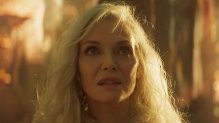 42. Michelle Pfeiffer - 250 mln USD