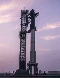 Starship - przygotowania do lotu testowego