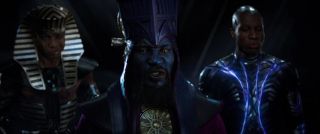 W 2. sezonie serialu zobaczymy wiele wariantów Kanga – według tej teorii kolejna odsłona produkcji skupi się na dalszym poszerzaniu mitologii Zdobywcy, oferując nam nowe spojrzenie na historię ukazanych w scenie po napisach filmu Ant-Man i Osa: Kwantomania wariantów: Immortusa, Szkarłatnego Centuriona i faraona Ramę-Tuta. 