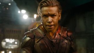 22. Adam Warlock - ostateczna broń Suwerennych, stworzony przez Ayeshę i Wielkiego Ewolucjonistę po to, aby zgładzić Strażników Galaktyki – nawet wszyscy członkowie grupy jednocześnie mieli olbrzymi problem z tym, aby zatrzymać Warlocka. Posiada niewyobrażalną siłę fizyczną, jest długowieczny i potrafi manipulować energią kosmiczną – do tego stopnia, że jest dzięki niej w stanie „ożywiać” zmarłe postacie.