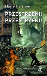 25. Przestrzeni! Przestrzeni! (Harry Harrison) - "Na skrajnie przeludnionej, zdegradowanej Ziemi kończy się żywność. Ludzie walczą o jej okruchy ze sobą i szczurami. Nieliczne bogatsze państwa bronią swych zasobów zza umocnień granicznych, a wojna jest poniekąd błogosławieństwem, bo ogranicza liczbę gąb do wyżywienia. W kilkudziesięciomilionowym głodnym, tonącym w śmieciach nowojorskim megalopolis nie panują już żadne prawa oprócz wilczych. Policja zwykle tylko rozpędza demonstrantów i sprząta po przestępcach. Funkcjonariusz Andy Rusch chce jednak rzetelnie przeprowadzić śledztwo w sprawie morderstwa. Szukając sprawcy, trafia na ślad przerażającej prawdy o świecie, w którym żyje…"