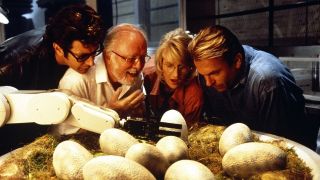 12. Park Jurajski (1993) – w tym przypadku chodzi o posiłkowanie się najnowszymi odkryciami paleontologicznymi i sposób wizualnego przedstawienia dinozaurów na ekranie.