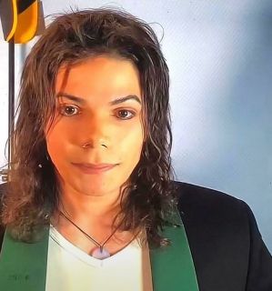 Michael Jackson (He He)