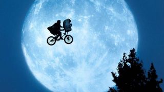 8. E.T. (1982)