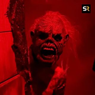 Egzorcysta: Wyznawca - zdjęcia demonów z parku tematycznego