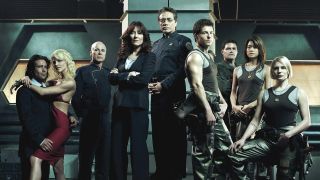 19. Battlestar Galactica (2004-2009) - 8,04/10