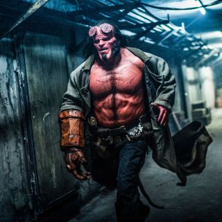 37. Hellboy - 2,1 m