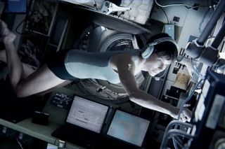44. Grawitacja (2013)
