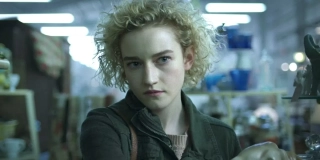 Julia Garner - zdjęcia