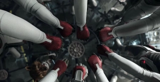 Avengers szykują się do przekrętu czasowego – zwróćcie uwagę, że wymarszowi Mścicieli towarzyszy słynny już motyw muzyczny z filmu Avengers z 2012 roku.