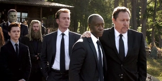 Pogrzeb Iron Mana – niezwykle bolesne w swojej formie pożegnanie Iron Mana. Kto z Was w trakcie seansu wiedział, że będzie to rozstanie ostateczne? I jeszcze ten dowód na to, że Tony Stark miał serce…