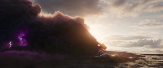 W zwiastunie pojawia się znany już z 1. sezonu Lokiego Alioth – niesamowicie potężna istota stojąca na straży Pustki. 