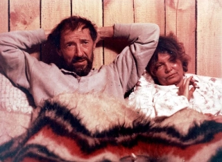 10. Gwiezdny pył (1982; reż. Andrzej Kondratiuk). "Dwoje starych ludzi mieszka na odludziu. Mężczyzna jest wynalazcą, jednak wymyśla on tylko rzeczy, które już istnieją. Nie jest to dla niego powód do frustracji dopóty, dopóki jego żona jest szczęśliwa i radosna."