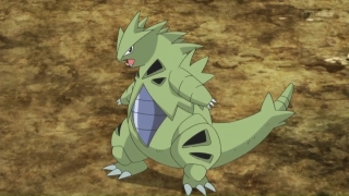 Tyranitar – 2 m