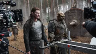 Próby kaskaderskie zaczęto już 4 miesiące przed wejściem ekipy na plan zdjęciowy. 