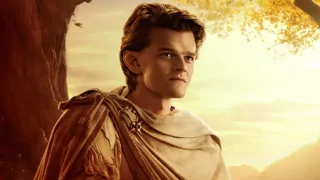 Elrond ma wziąć udział w scenie, w której „zostanie osaczony i będzie skakał z 50-metrowego wodospadu”. 