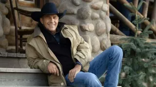 Kevin Costner – 250 mln USD