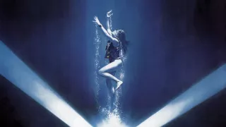 Lewiatan (1989) - Amerykańska załoga górników głębinowych, korporacji Tri-Oceanic napotyka w głębinach na wrak rosyjskiej łodzi podwodnej. Jednak wrak skrywa tajemnice, której nie chcą poznać.