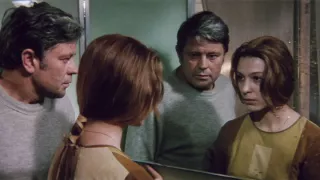 Solaris (1972) – Solaris – planeta, która materializuje obraz tych, z kim nie jesteśmy w stanie się rozstać w swoich myślach, uczuciach, życzeniach, bez względu na to, jakiego rodzaju są to uczucia: czy to miłość, żal, czy poczucie winy. Solaris nie więzi, ale i nie wypuszcza swoich gości, wciela jedynie w życie to, z czym nigdy nie będzie się w stanie rozstać. W dużej mierze film stanowi połączenie fantastyki z rozmyślaniami o kosmosie, Ziemi, człowieku, sumieniu, życiu, śmierci i odpowiedzialności przed przyszłością.