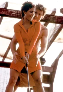 22. Ginger Knowles (Kod dostępu) - Halle Berry