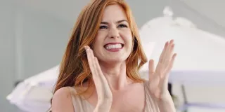 14. Gloria Cleary (Polowanie na druhny) - Isla Fisher