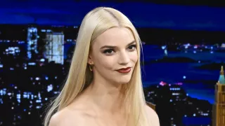 18. Anya Taylor-Joy (kurs: +1400)