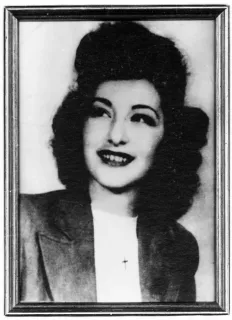 To moja mama. Wygląd mam pewnie po niej.