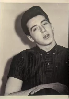 Mam tu około piętnastu lat. Chłopak, którego uratował Czechow.