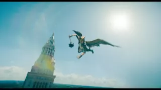 To z kolei Hawkgirl (Isabela Merced), najprawdopodobniej używająca swojej słynnej buławy w trakcie boju. Nie jest jasne, którą wersję bohaterki zobaczymy na ekranie. Wszystkie inkarnacje łączy jednak podobny zestaw mocy: nadludzka siła i szybkość, zdolność latania, przyśpieszona regeneracja, które zapewnia metal Nth pochodzący z macierzystej planety Hawkgirl, Thanagaru.