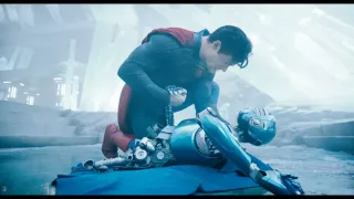 Tym razem wchodzimy już na dobre do Fortecy Samotności, w której Superman podnosi zniszczonego robota. To Kelex, opiekun tego miejsca, przed zagładą Kryptona pozostający na usługach Jor-Ela, później służący jego synowi. W przynajmniej dwóch komiksowych historiach do zniszczenia Kelexa doprowadzał nie kto inny jak Lex Luthor.