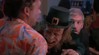 Leprechaun 3 - król kina klasy B w moim mniemaniu. Nie sposób znaleźć lepszy film na imprezę niż ten „slasher” o irlandzkim karle, który morduje ludzi w Las Vegas. Wysoko budżetowe filmy chciałyby mieć tak kreatywne sceny śmierci. Nie można nie wspomnieć o wspaniałej grze Warwicka Davisa, którego rymowanki zostają w głowie.