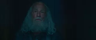 Wciąż nie wiemy, kogo gra John Malkovich. Spekuluje się, że może to być Ivan Kragoff aka Red Ghost, który przy pomocy eksperymentów z promieniowaniem kosmicznym desperacko próbował powtórzyć zdarzenie, które doprowadziło do nabycia mocy przez członków Fantastycznej Czwórki. Działania Kragoffa doprowadziły do powstania armii śmiercionośnych Supermałp, posiadających te same moce co Pierwsza Rodzina Marvela. 